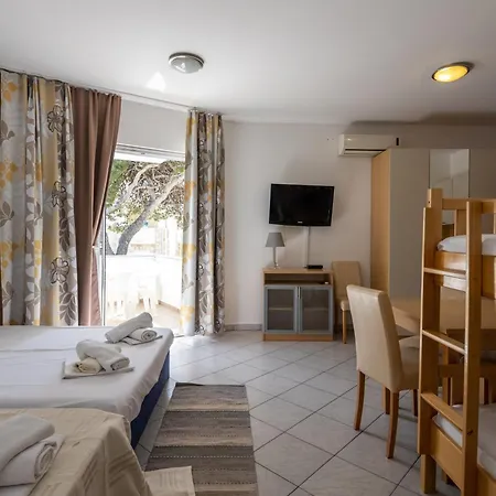 Apartments Eddy Veselica Novalja Room photo