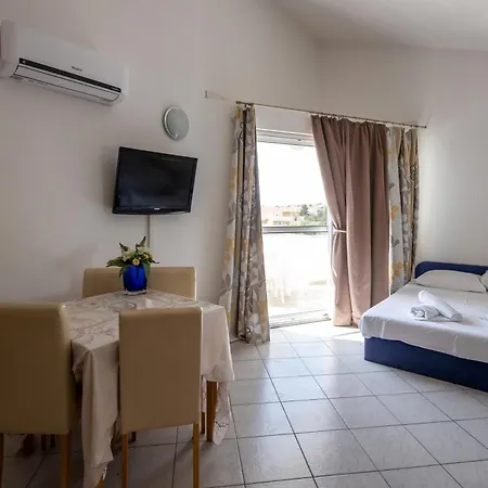 Apartments Eddy Veselica Novalja Room photo