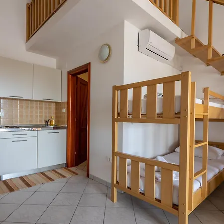 Apartments Eddy Veselica Novalja Room photo