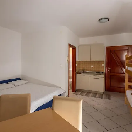 Apartments Eddy Veselica Novalja Room photo