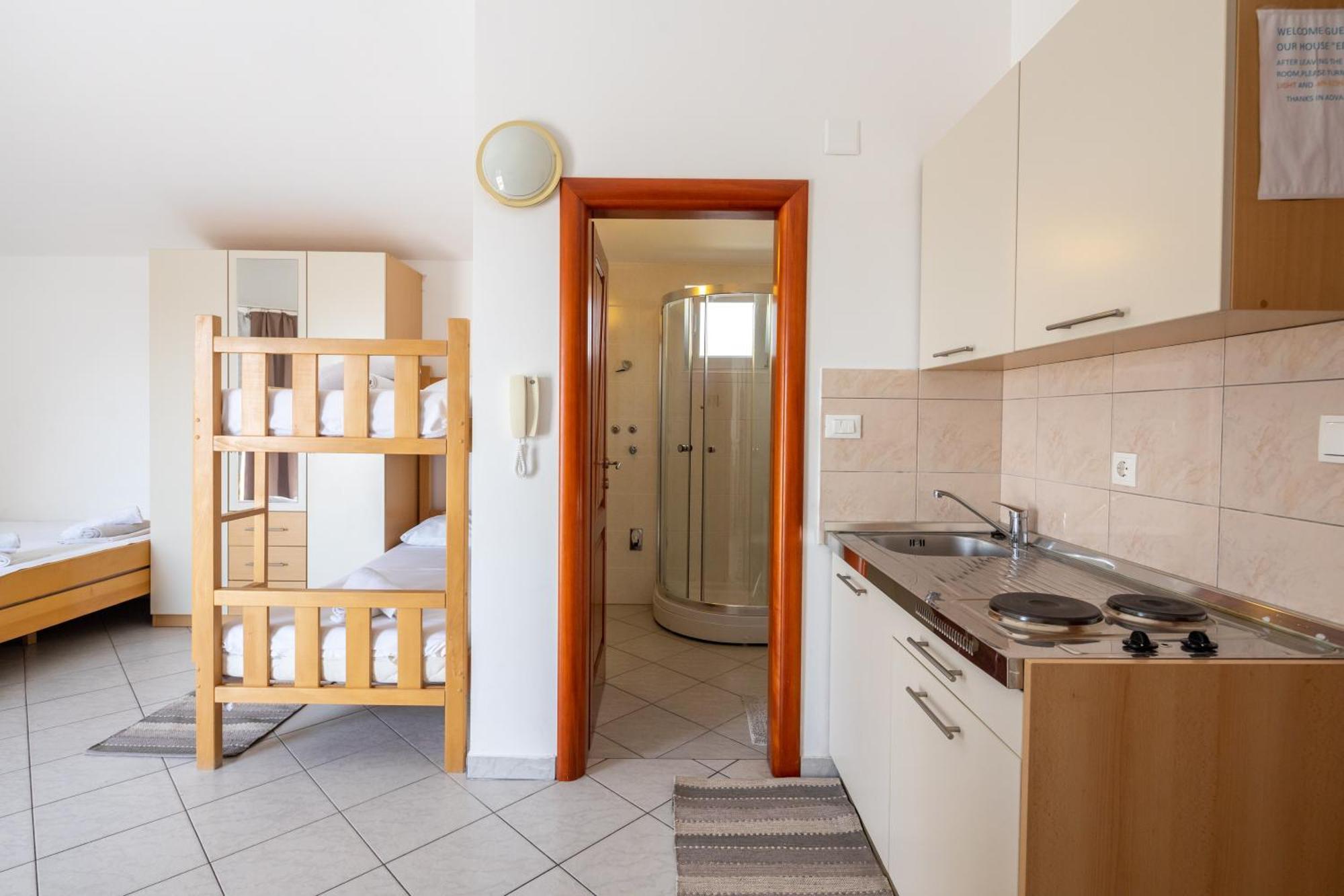 Eddy Veselica Apartment