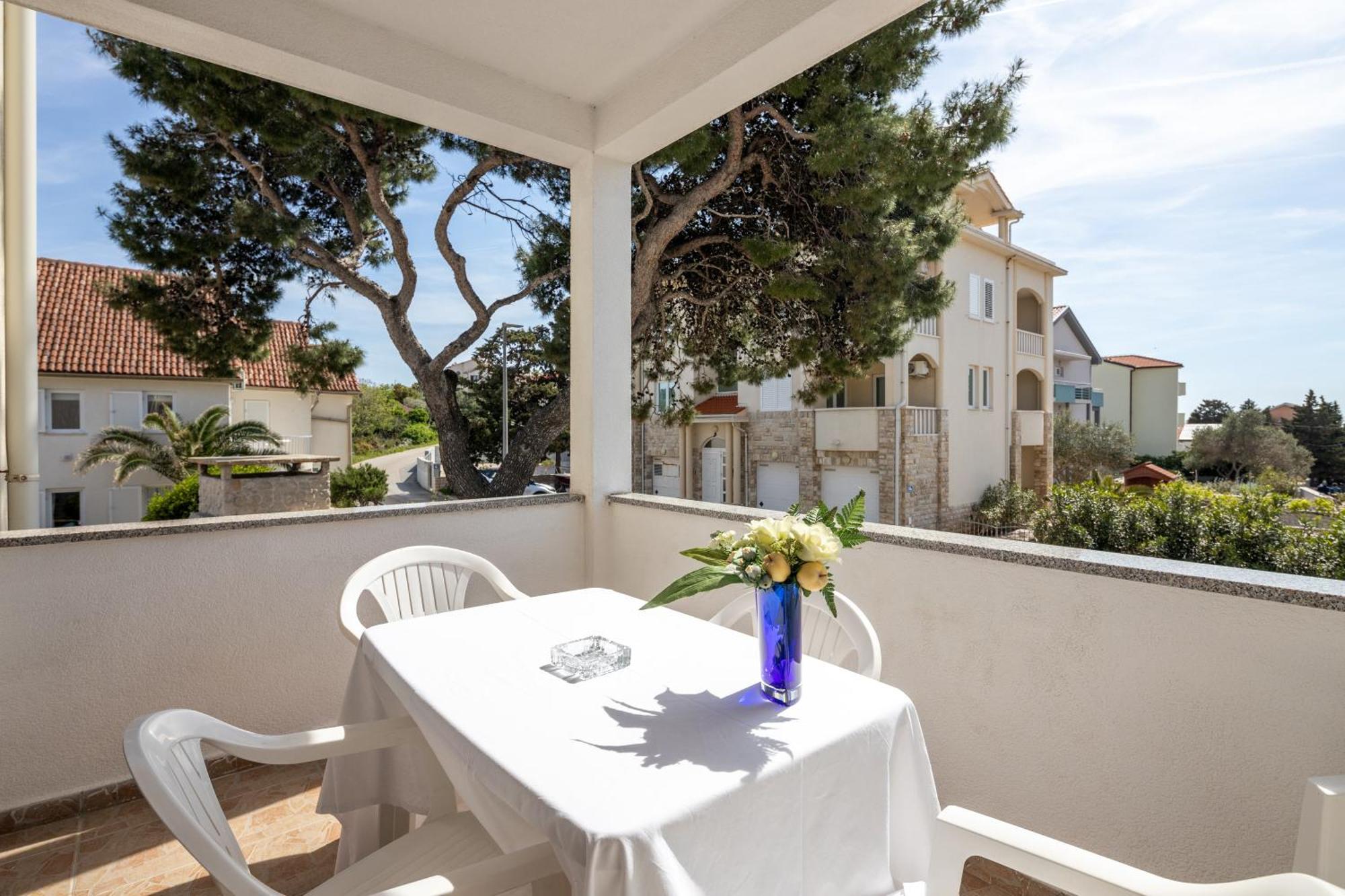 Apartment Eddy Veselica Novalja